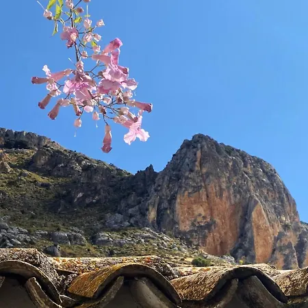 Сasa de vacaciones Cortijo El Chorreadero En Parque Natural Sierra De Cazorla *